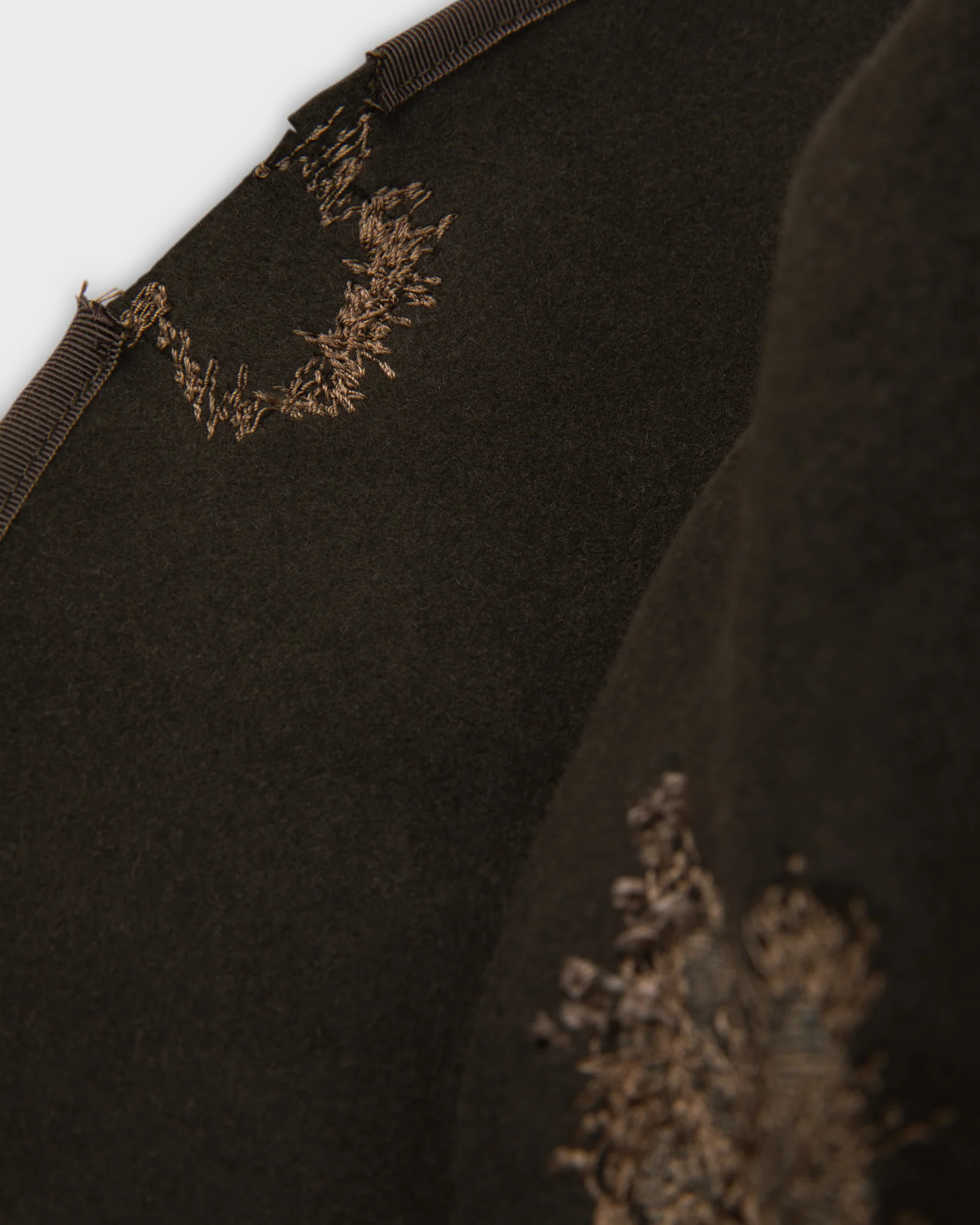 Crazy Horse Dark Olive Stiff - Image 9