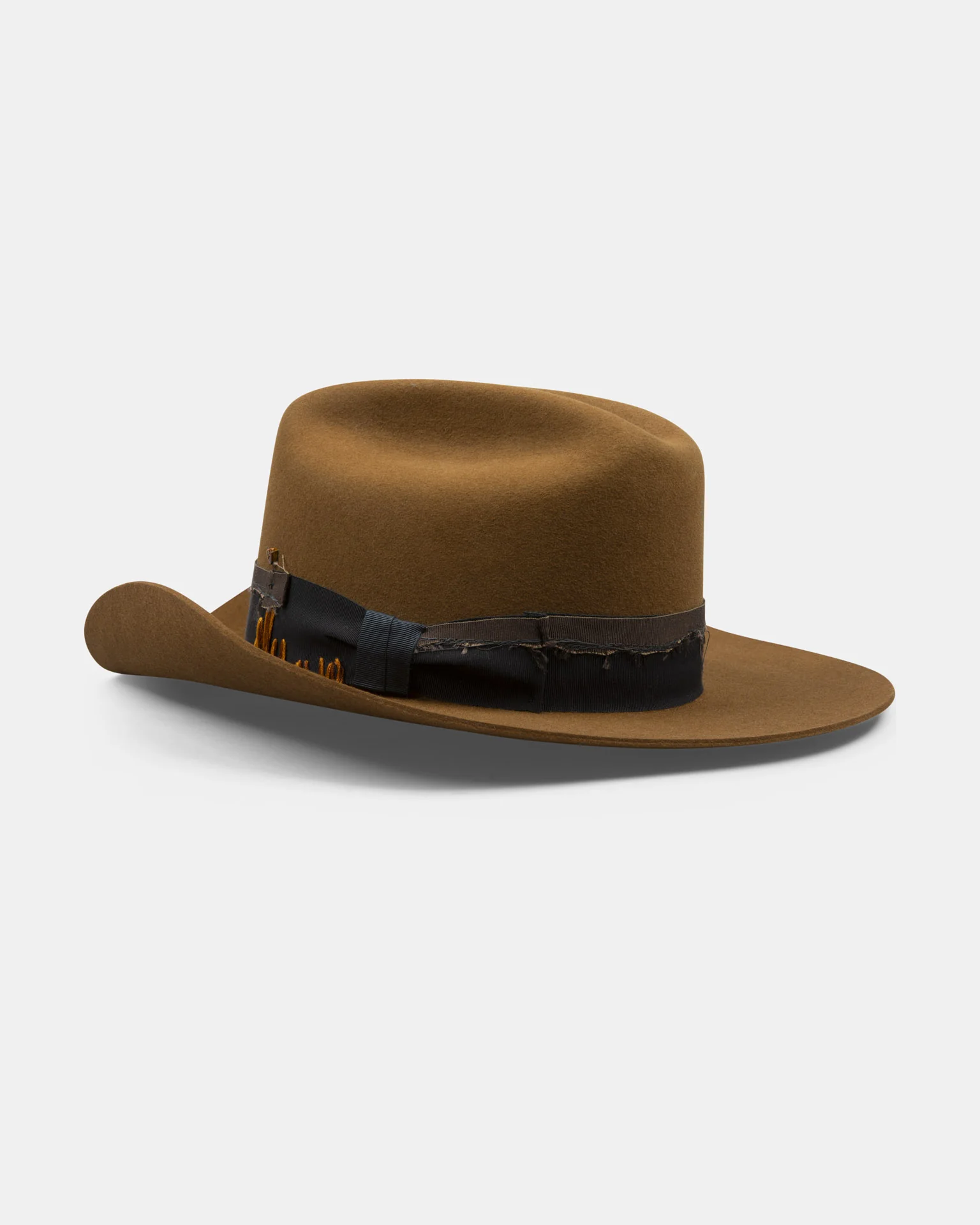 Luke Camel - Image 5